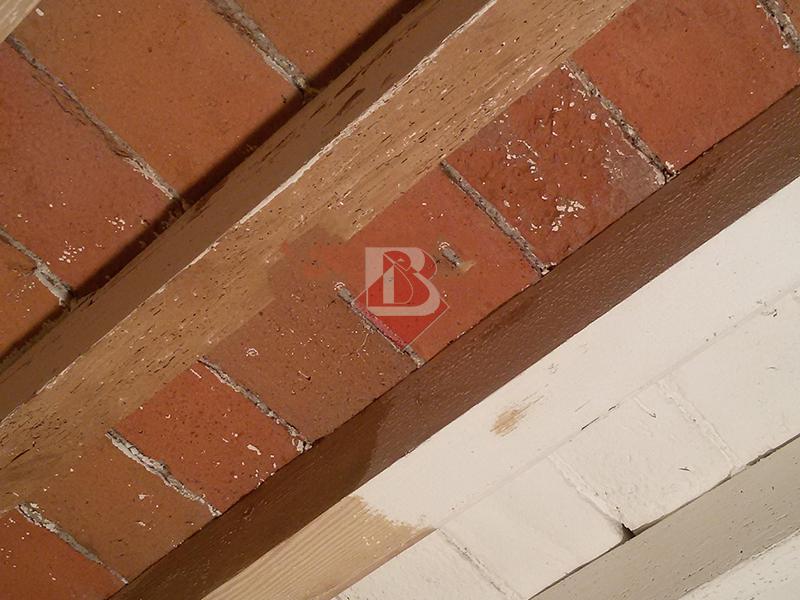 44 Isolamenti Bertoni Sabbiatura travi in legno e mattoncini