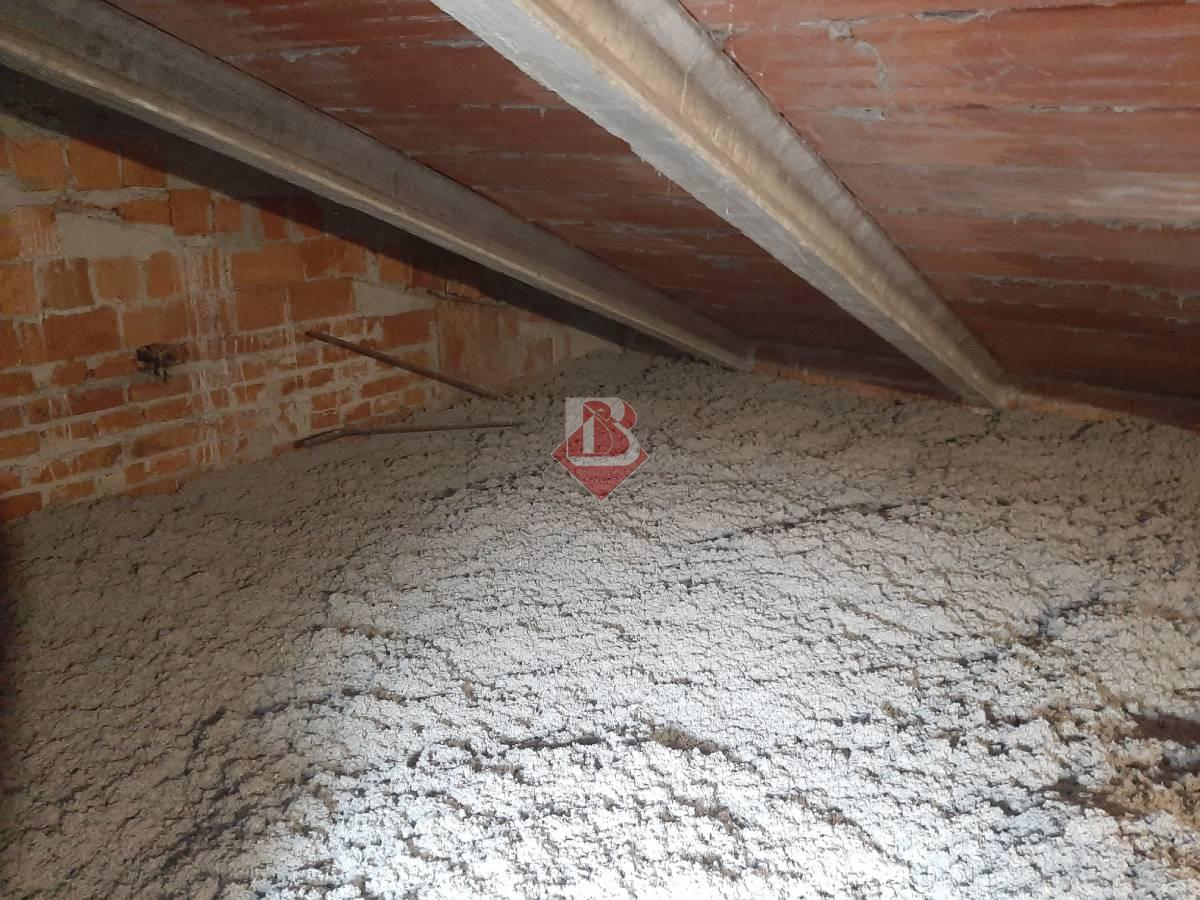 insuflaggio fibra di cellulosa verona sottotetto libero isolamentibertoni insuflaggio fibra di cellulosa verona sottotetto libero isolamentibertoni